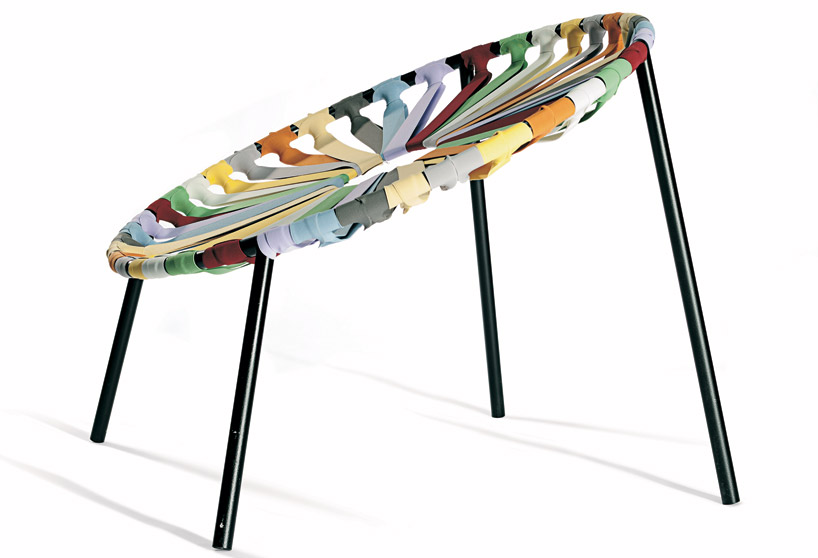 budapest design week 2011: elastic chair by velichko velikov