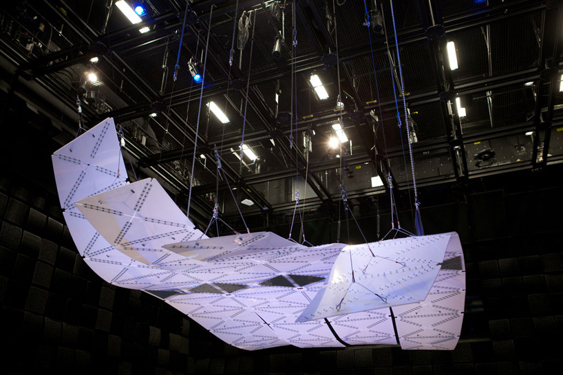 smartgeometry 2012: manta acoustically responsive sculpture