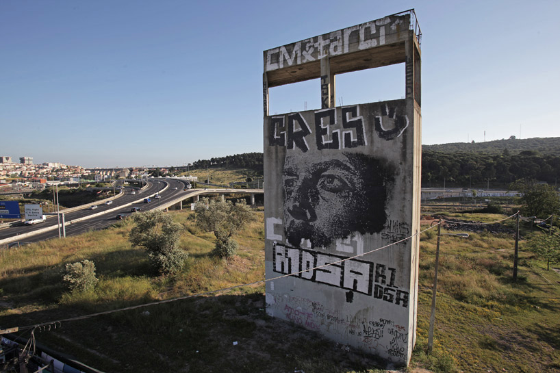 chiseled facade portraits by alexandre farto aka vhils