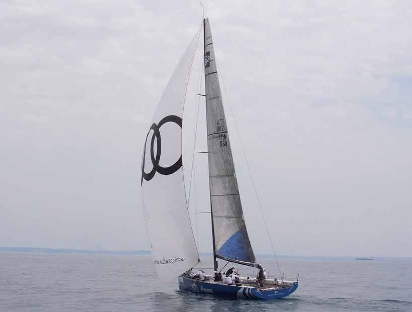 rolf vrolijk: AUDI med cup 2011 race boat