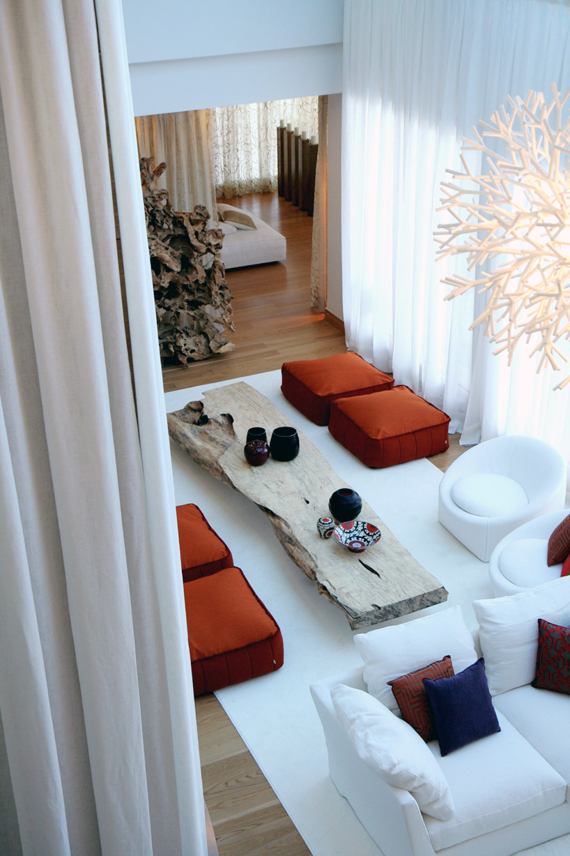 the seaside villa by alessandro isola & supriya mankad