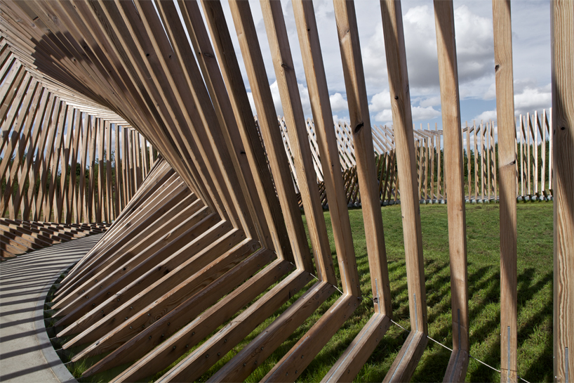 thilo frank: ekko spatial installation