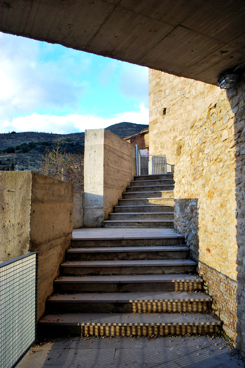 antonio garc&iacute;a blay + jos&eacute; antonio ruiz sua&ntilde;a: town hall