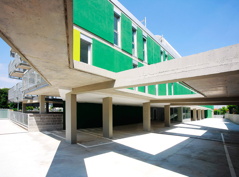 bailo + rull: 18 VPO social housing project