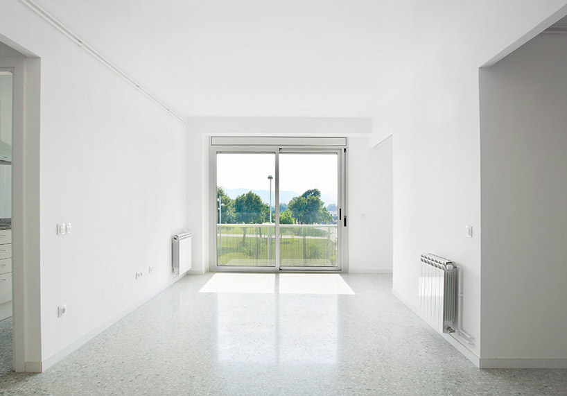 bailo + rull: 18 VPO social housing project