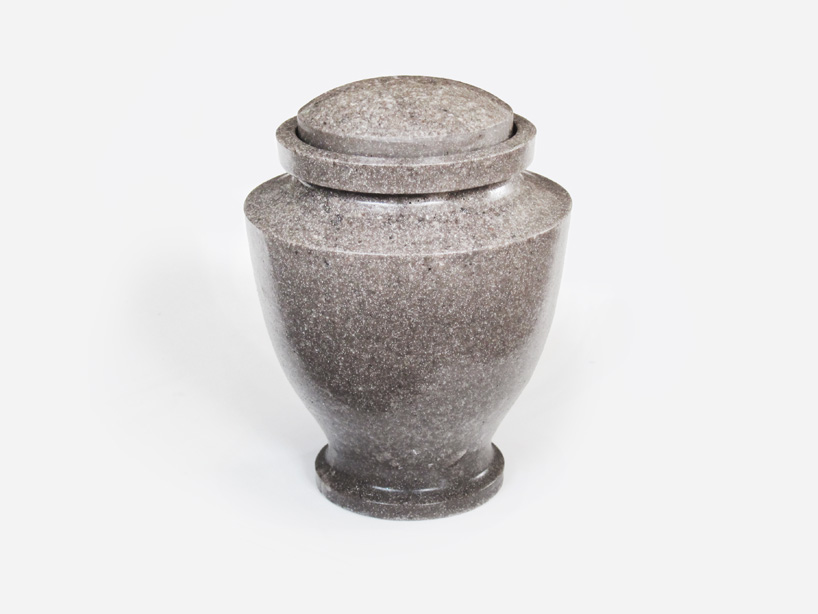 ashen urn