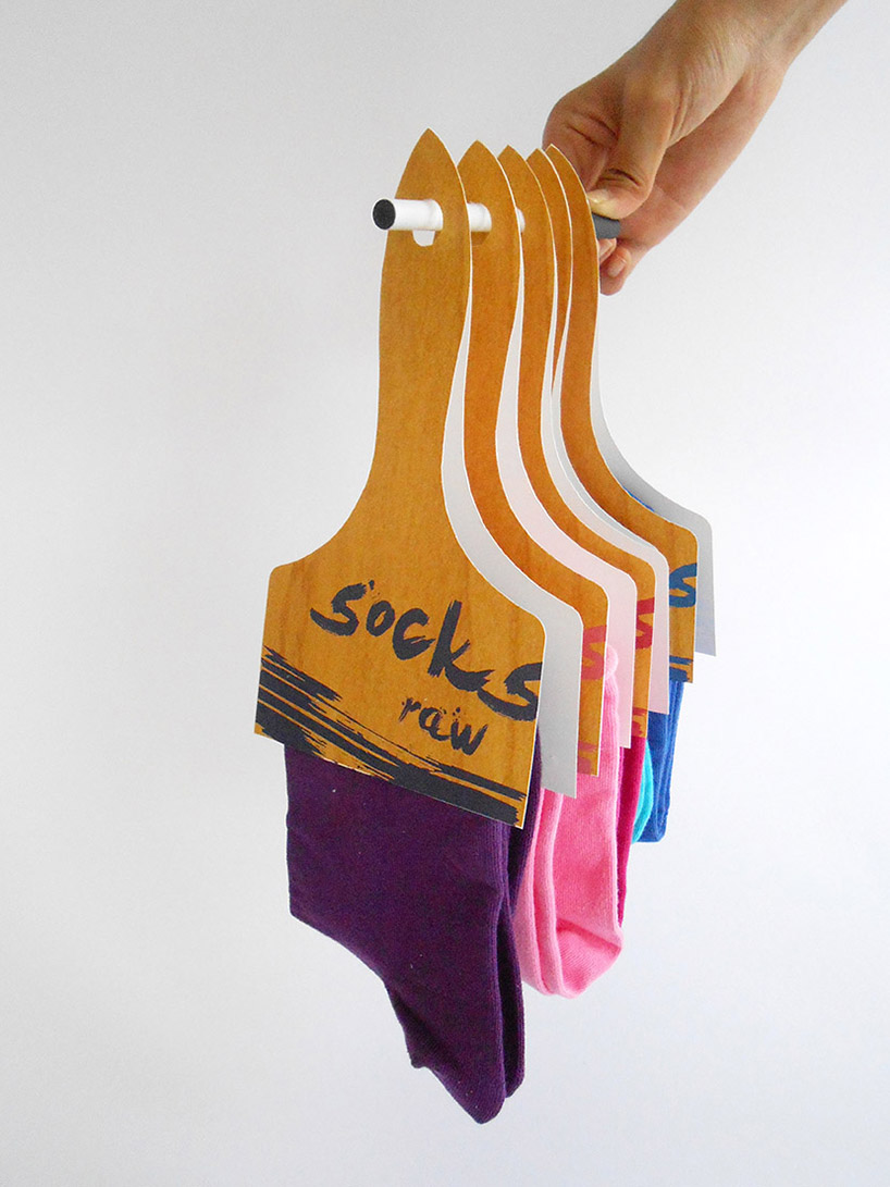 Paint brush-like socks package 'Socksraw' | designboom.com