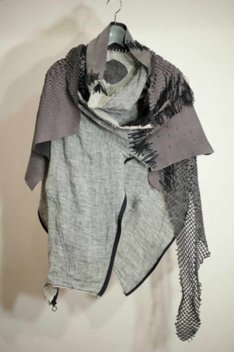 Sleeve Leather Cornice