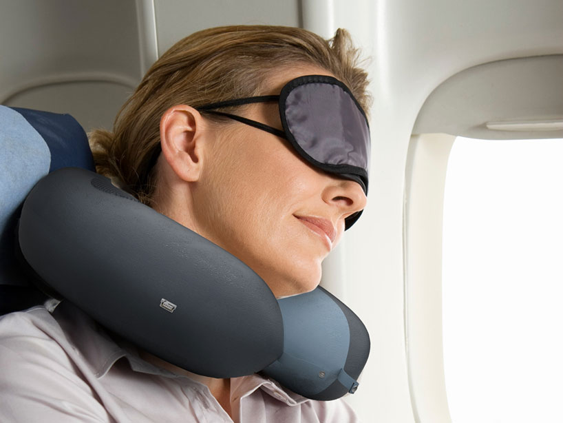 Plane neck pillow