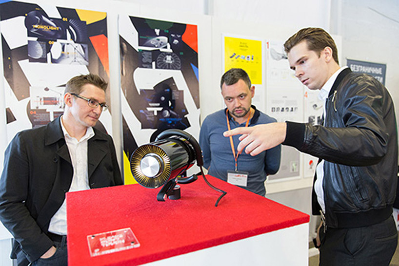 Monolight - professional LED lighting system for amateurs and professionals.