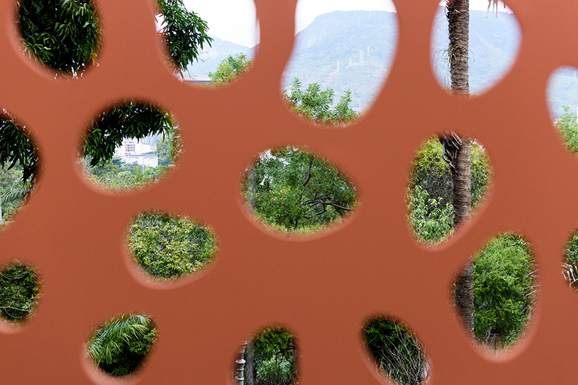 expedition coral: exhibition at the national museum in rio de janeiro displays embroidered sea creatures