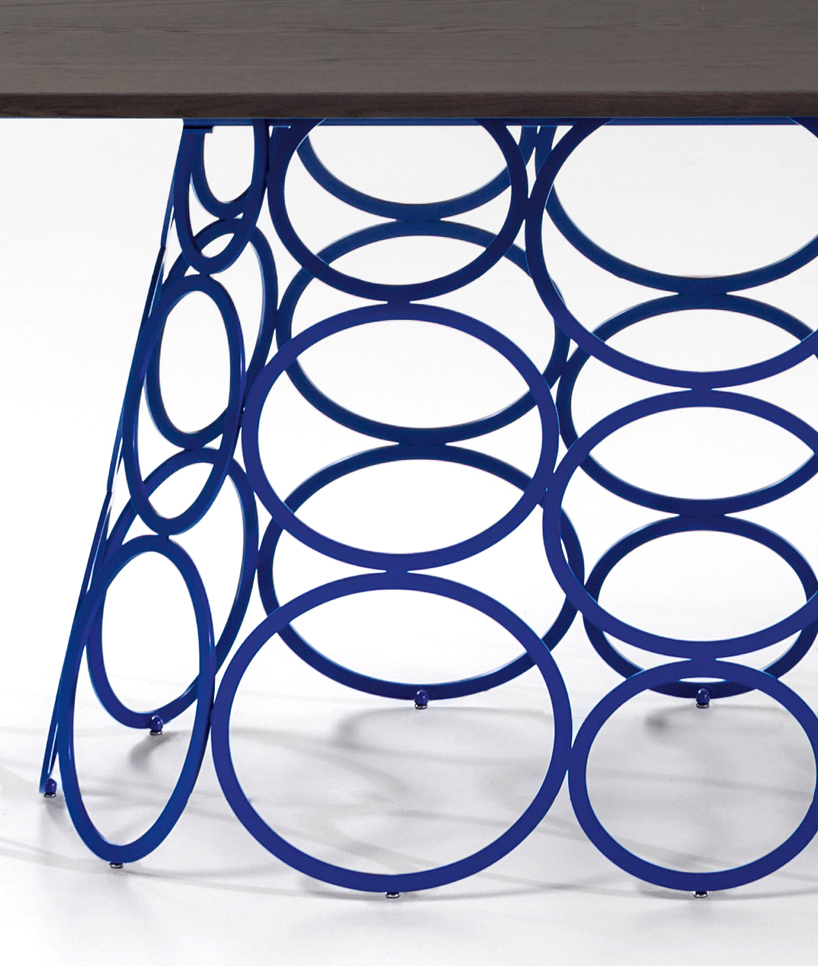 dynamic hulahoop series tables designed by alessandro busana for bonaldo