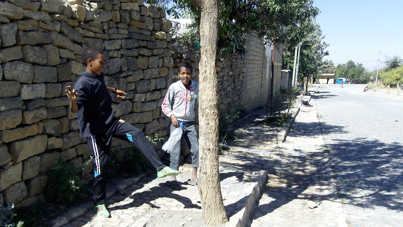studio lama bogolog tetherball smart workout device designboom
