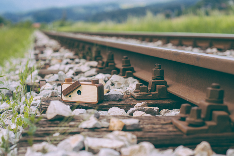 experience the pinhole camera era with ONDU