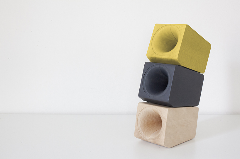 louis speaker by paolo cappello for newblack mimics the sound of vintage vinyl records