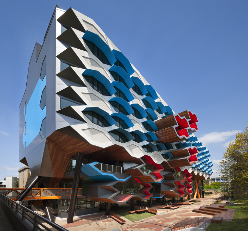 la trobe institute for molecular science by lyons architects