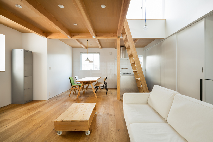 yuji kimura designs factory-like house in chiba