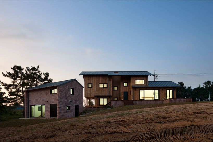 studio_GAON: house of january, house on the demarcation