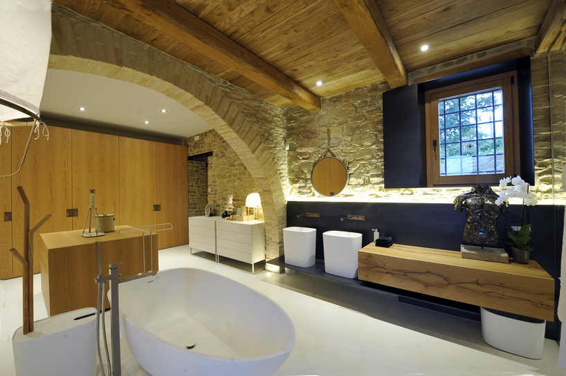 nico van der meulen renovates a 12th century stone guardhouse in italy