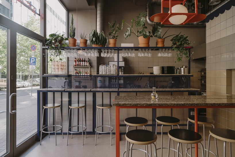 wiercinski studio completes a 30sqm pizza bar in warsaw designboom