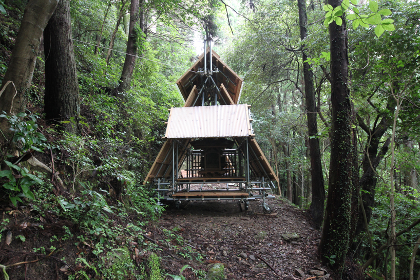 kikuma watanabe designs a movable wooden shinto shrine in the mountains of kochi