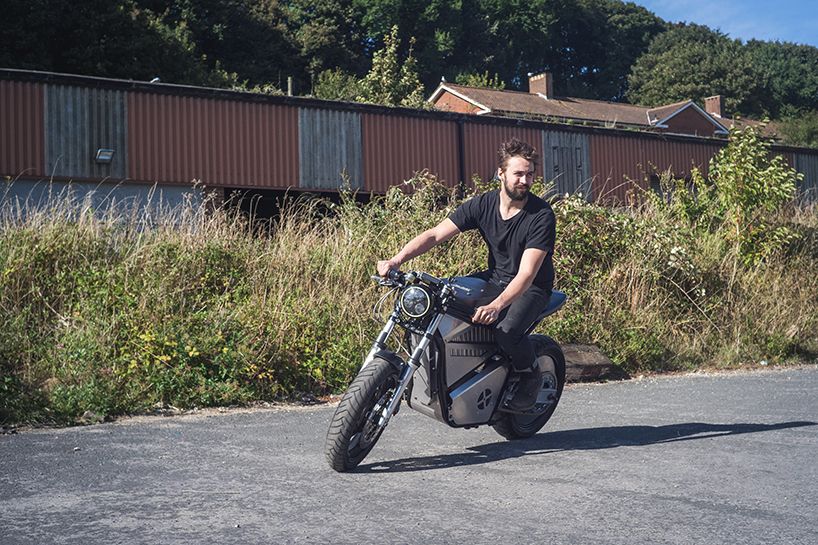 union motion unveils the akira inspired 'phaser type 1' electric motorcycle