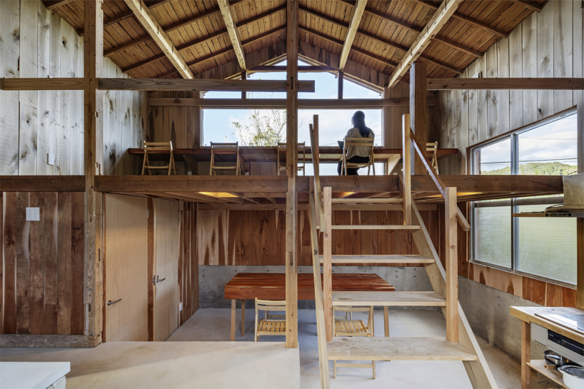 kurosawa kawaraten transforms a neglected home in rural Japan into a low-budget home office