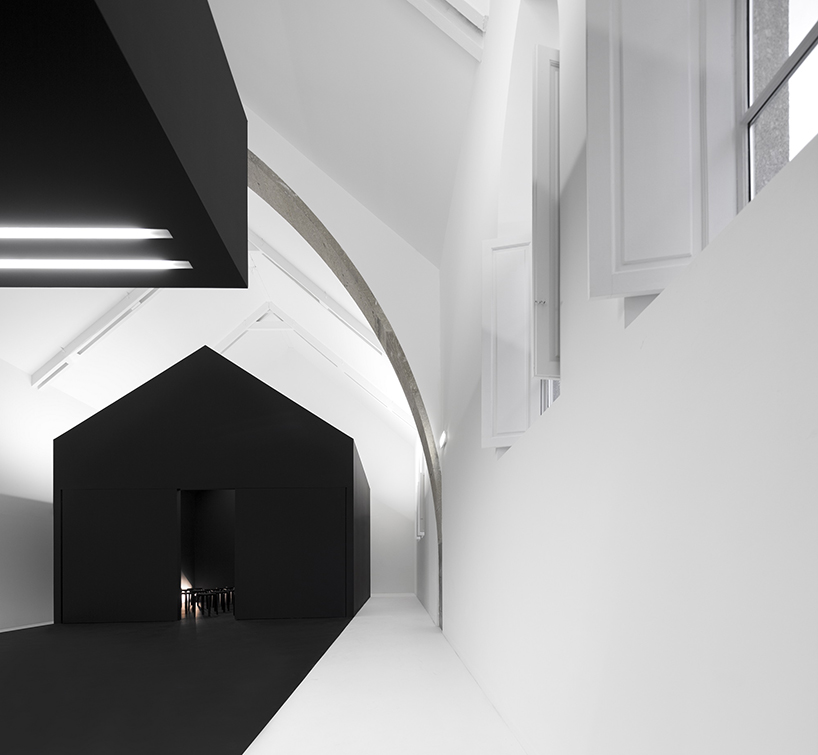 spaceworkers: centro de informacao do romanico