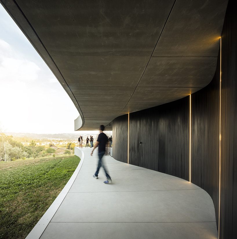spaceworkers cabo de vila house designboom