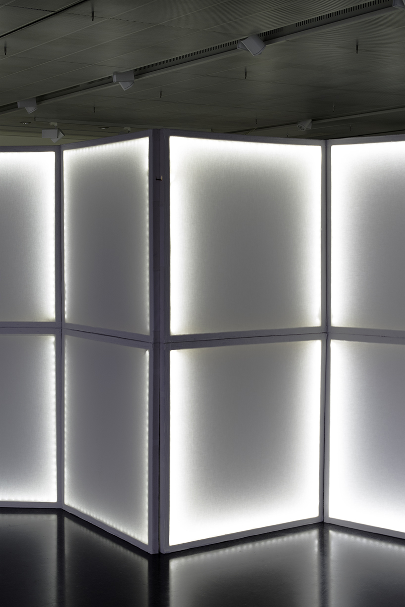 ARCHIEE's pleat luster scenography at maison de la culture du japon in paris