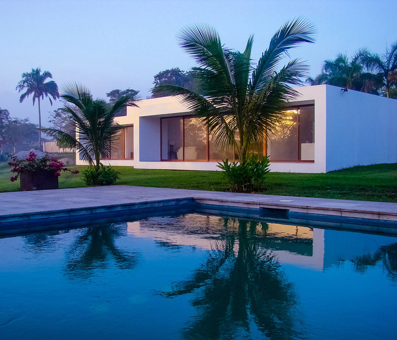 couti&ntilde;o & ponce architects CP house mexico designboom