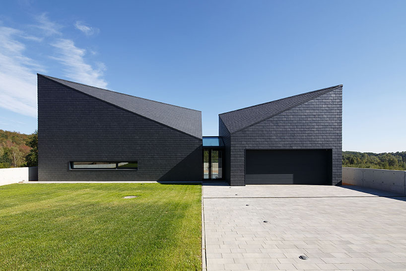 rs+ robert skitek house in krostoszowice poland designboom