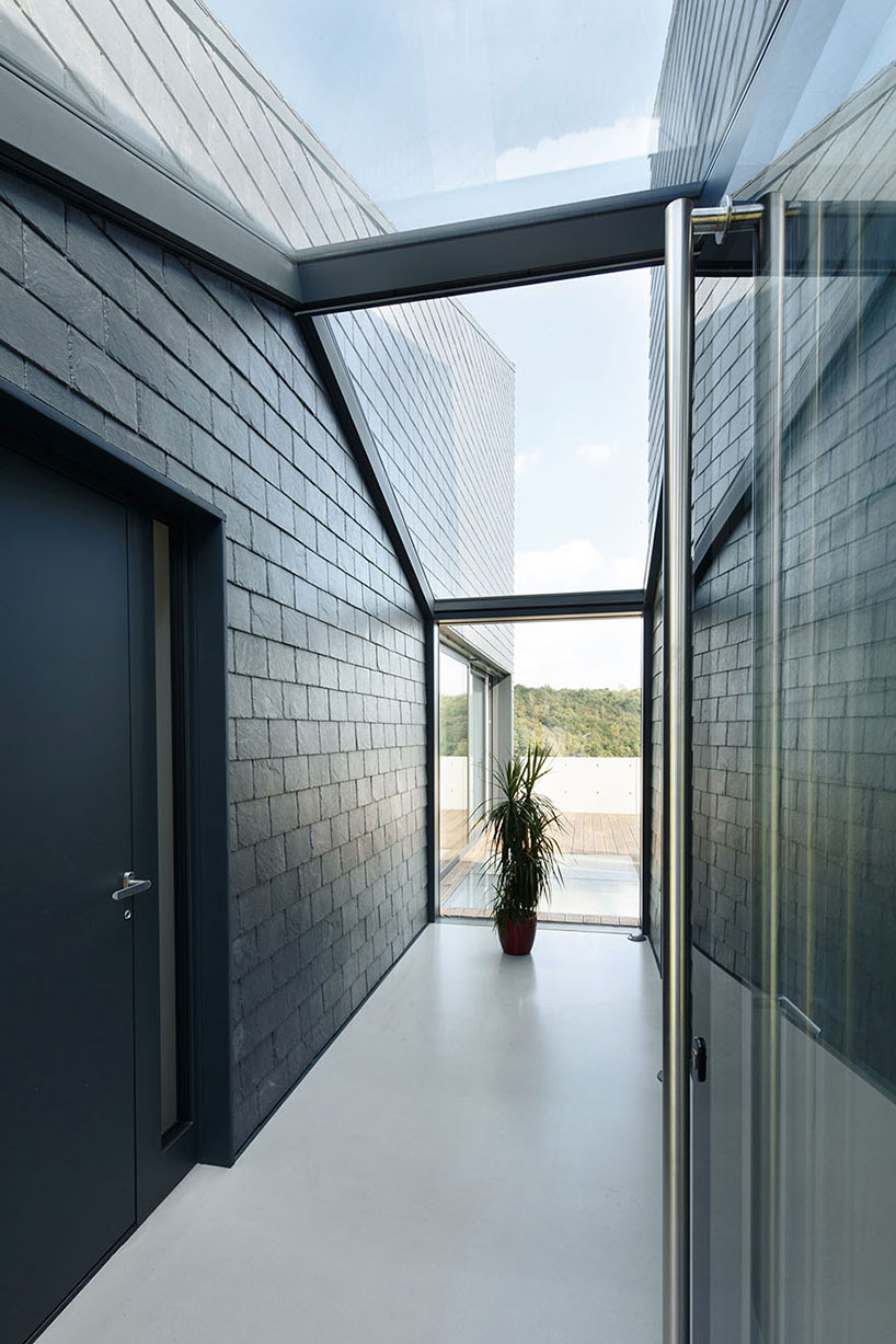 rs+ robert skitek house in krostoszowice poland designboom 