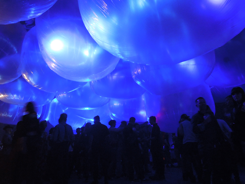 hidemi nishida studio floats giant bubbles over party in LA