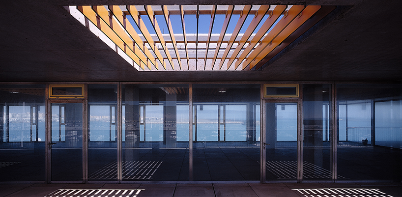 enrique abascal arquitectos: service building at the port of barbate