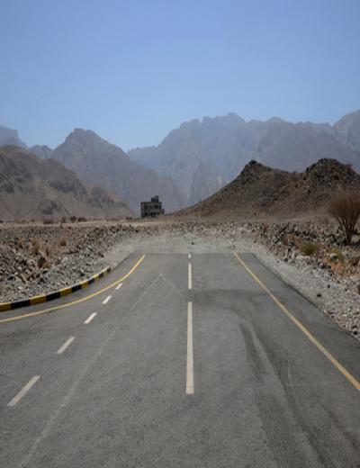 omans dead end road photography by manuel alvarez diestro