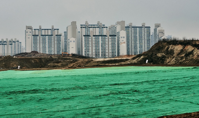 manuel alvarez diestro's photo series reimagines urban expansion through fabric landscapes