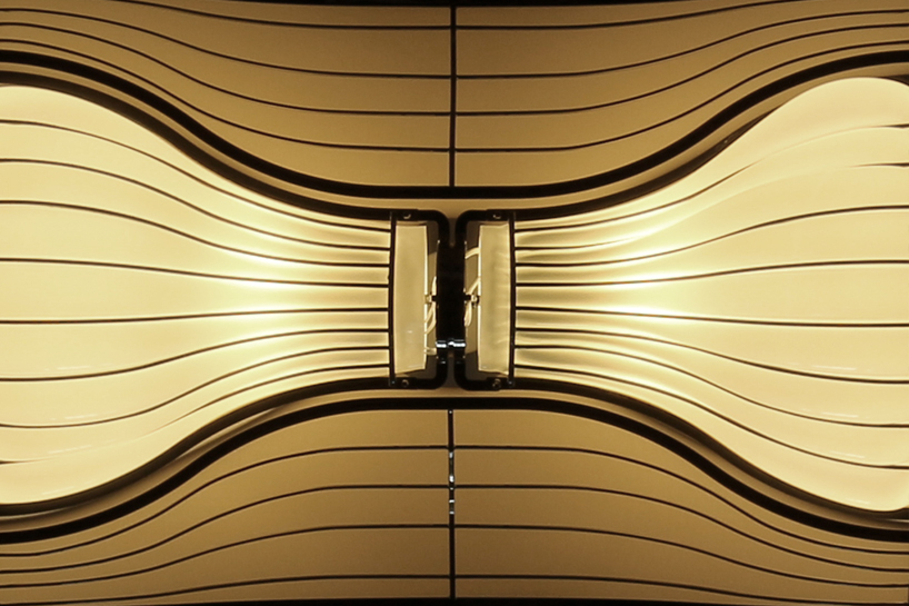 rhythm plafoniera - a suspended flowing light by i m lab