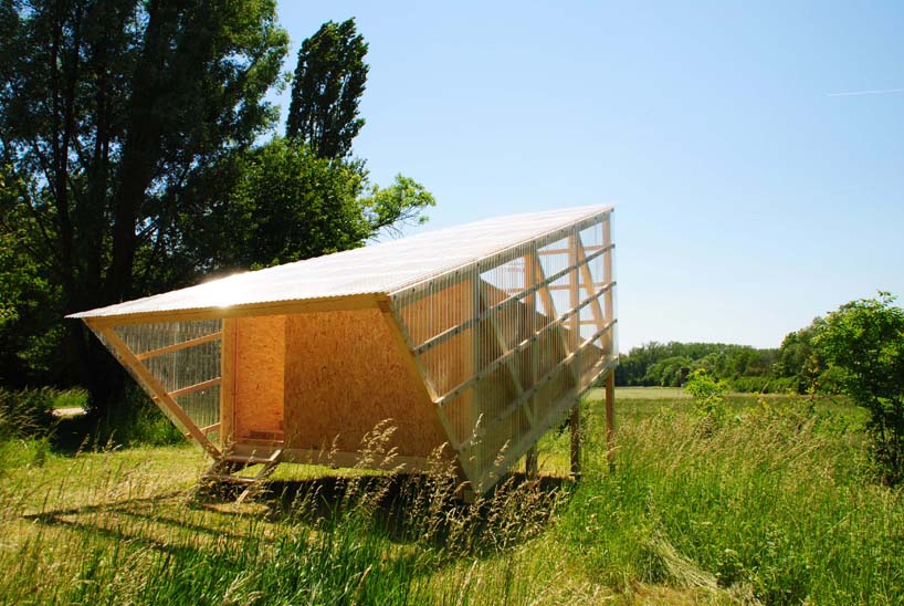 plongeoir blank canvas house by spray architecture 