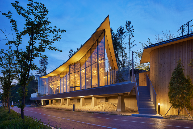 pavilion of floating lights in korea embraces traditional east asian carpentry techniques