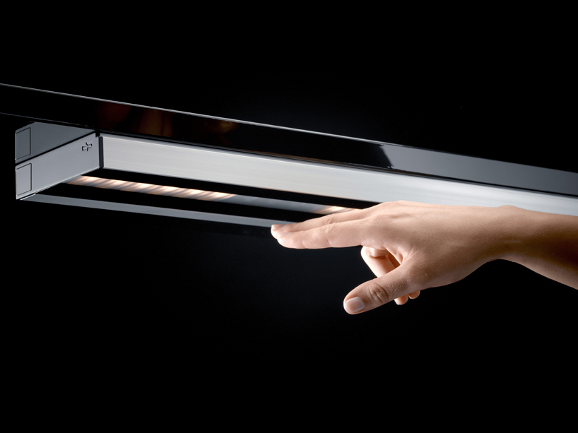 area lamp by dreipuls magically adjusts levels of light