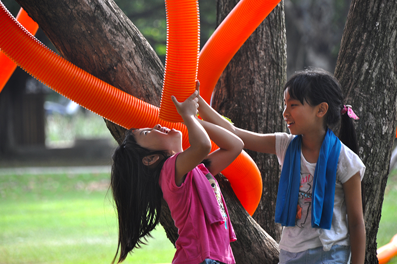 kraki the giant squid sprawls its lengthy tentacles at the 2017 taipei public arts festival