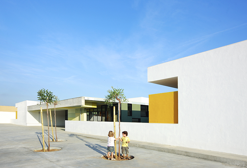 bartomeu ordines primary school and kindergarten by ripolltizon, spain 