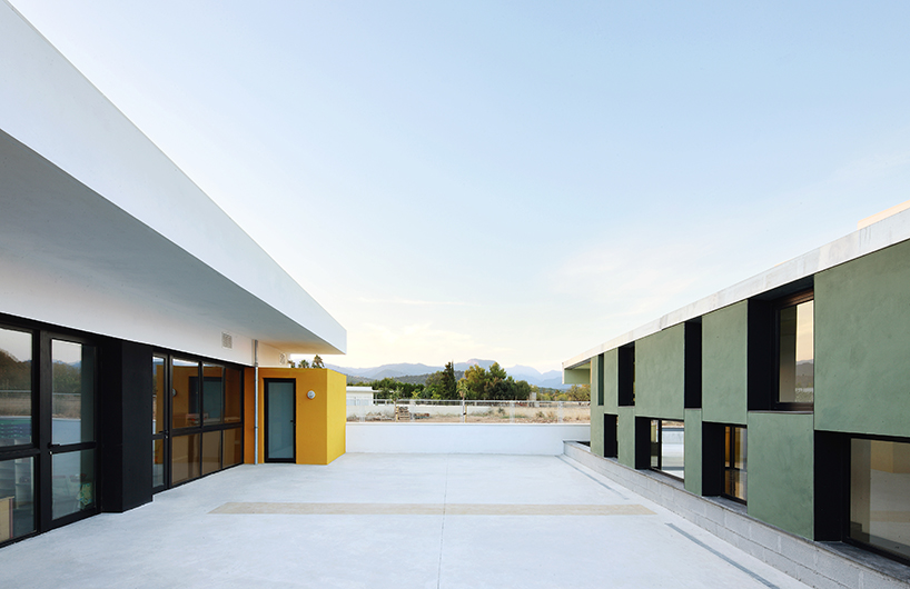 bartomeu ordines primary school and kindergarten by ripolltizon, spain 