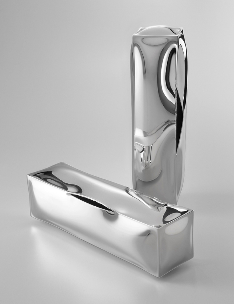 4p1b: 273 frozen water vases for de vecchi