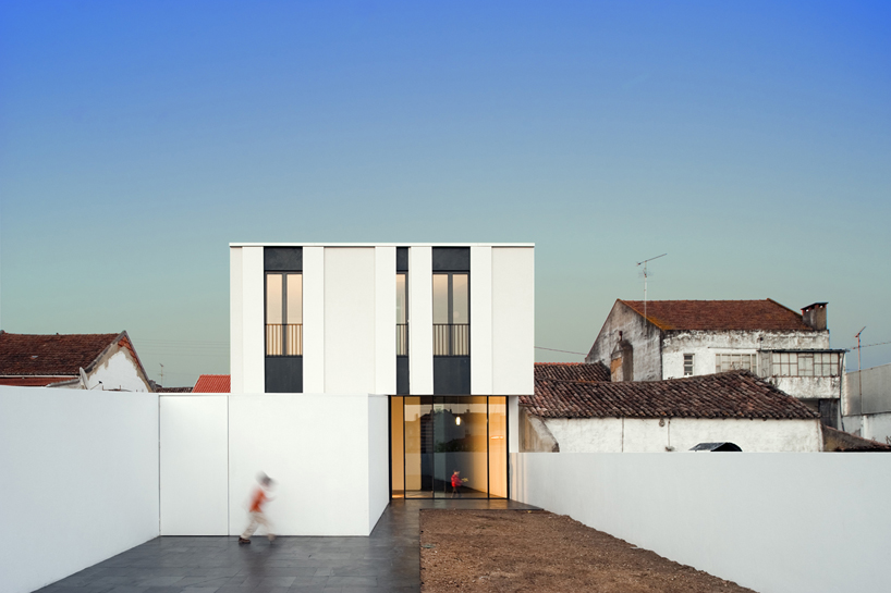 cvdb arquitectos: jarego house in portugal