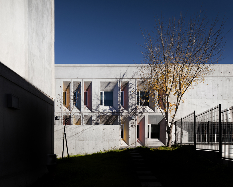 secondary school braamcamp freire pontinha by CVDB architectos