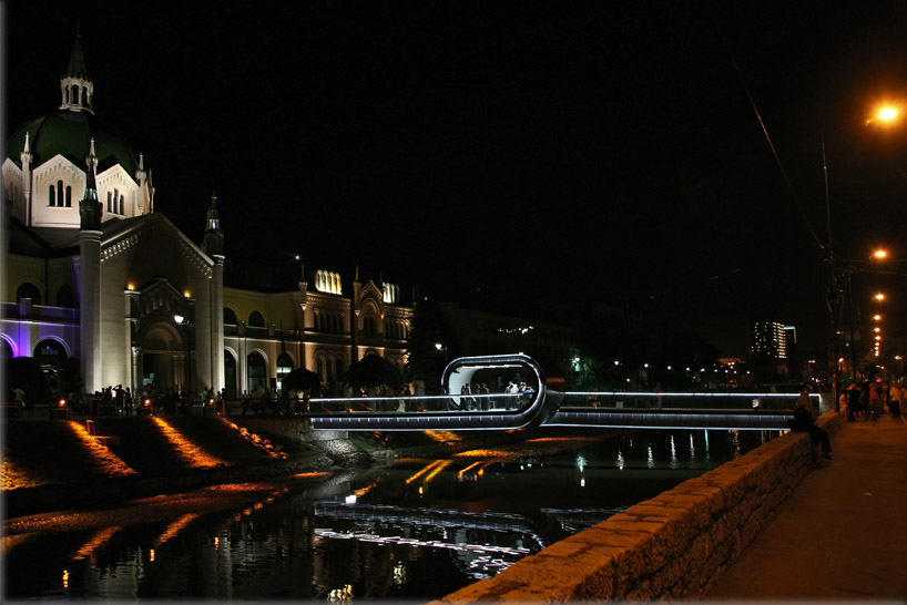 festina lente bridge in sarajevo