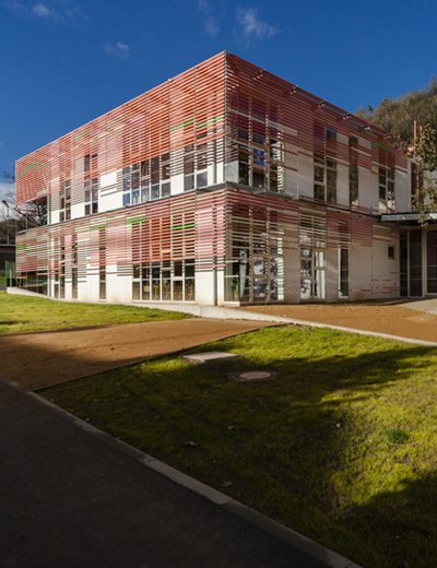mid century elementary school addition in czech republic