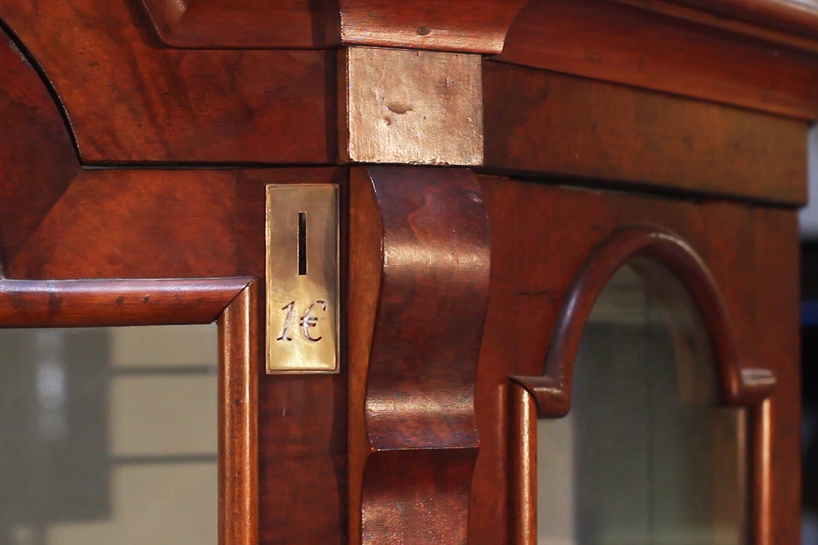 money's worth exhibition at galerie sofie lachaert